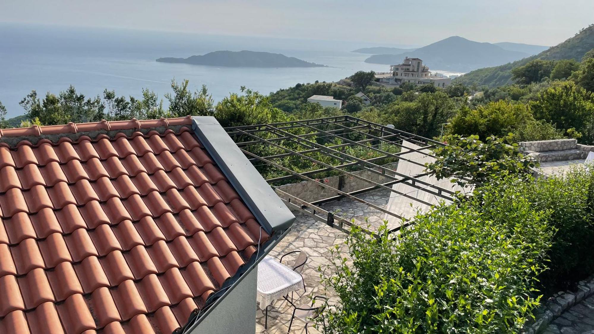 House In The Mountains Near Budva Exteriér fotografie